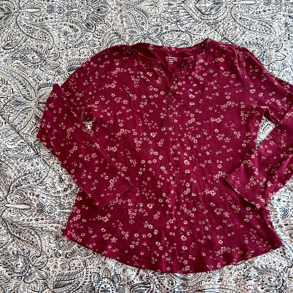 segments - long sleeve top burgendy with tiny flowrer pattern - cotton - size L